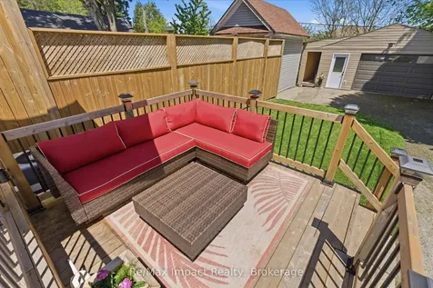 239 Verdun Road Oshawa ON L1H 5T1