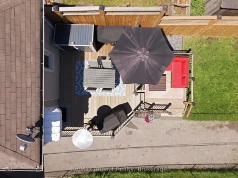 239 Verdun Road Oshawa ON L1H 5T1