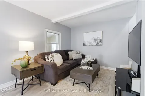 239 Verdun Road Oshawa ON L1H 5T1