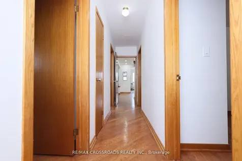 83 Pegasus Trail Toronto ON M1G 3N8