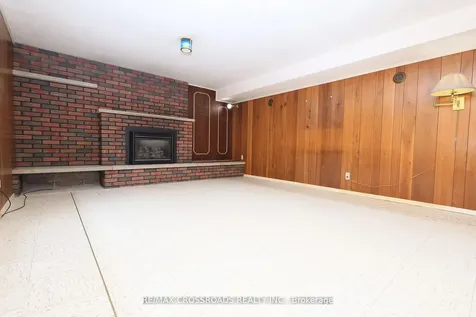 83 Pegasus Trail Toronto ON M1G 3N8