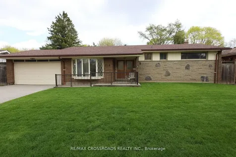 83 Pegasus Trail Toronto ON M1G 3N8