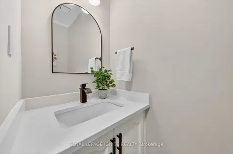 885 Baylawn Drive Pickering ON L1X 2N7