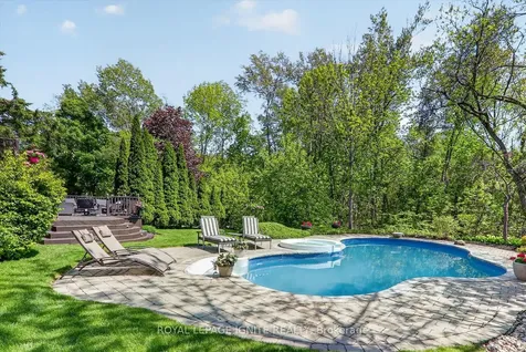 885 Baylawn Drive Pickering ON L1X 2N7