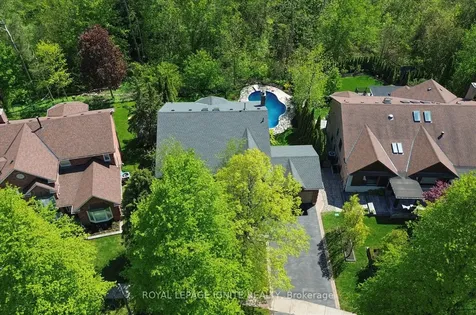 885 Baylawn Drive Pickering ON L1X 2N7
