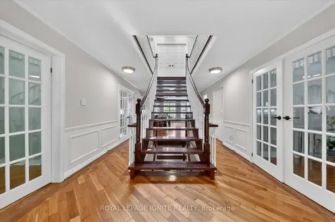 885 Baylawn Drive Pickering ON L1X 2N7