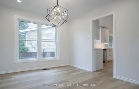 329 Cooper Court Oshawa ON L1J 6V4