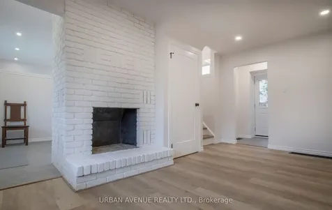 329 Cooper Court Oshawa ON L1J 6V4