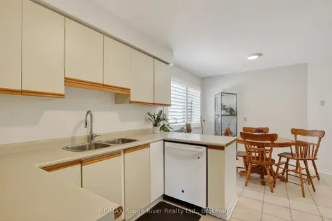 9 Farncomb Crescent Clarington ON L1C 4L5