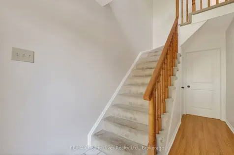 9 Farncomb Crescent Clarington ON L1C 4L5