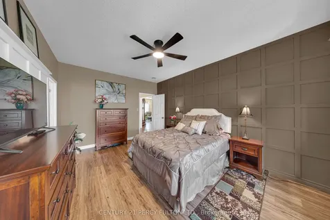 6 Niagara Trail Clarington ON L1B 1A2