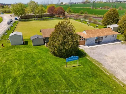 6 Niagara Trail Clarington ON L1B 1A2
