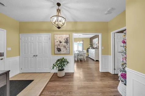6 Niagara Trail Clarington ON L1B 1A2