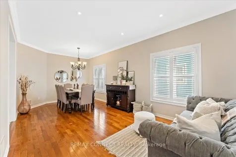67 Cranborne Crescent Whitby ON L1M 2M1