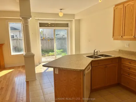 117 James Govan Drive Whitby ON L1N 0H4
