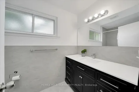 38 Goodless Court Toronto ON M1B 1A1