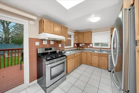 38 Goodless Court Toronto ON M1B 1A1