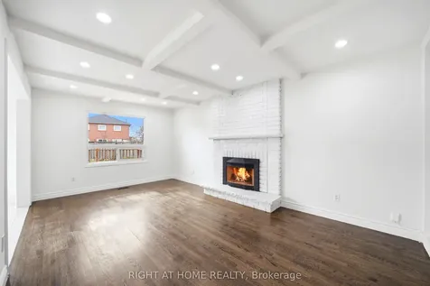 36 Ravenview Drive Whitby ON L1R 1Y2