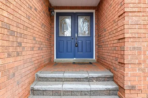 36 Ravenview Drive Whitby ON L1R 1Y2