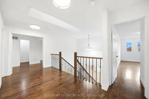 36 Ravenview Drive Whitby ON L1R 1Y2