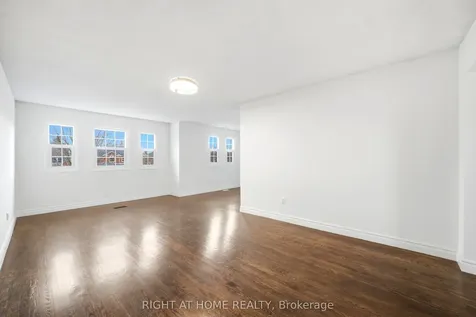 36 Ravenview Drive Whitby ON L1R 1Y2
