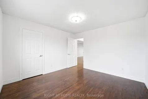 36 Ravenview Drive Whitby ON L1R 1Y2