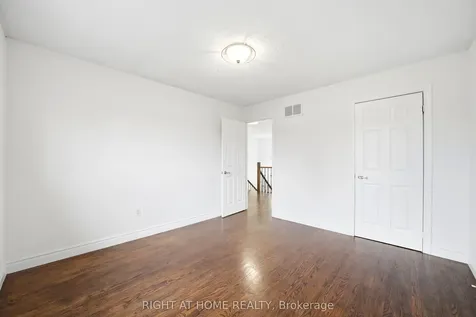 36 Ravenview Drive Whitby ON L1R 1Y2