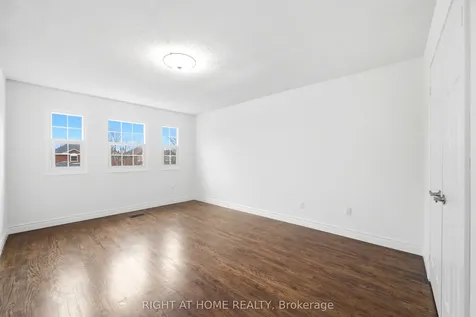 36 Ravenview Drive Whitby ON L1R 1Y2