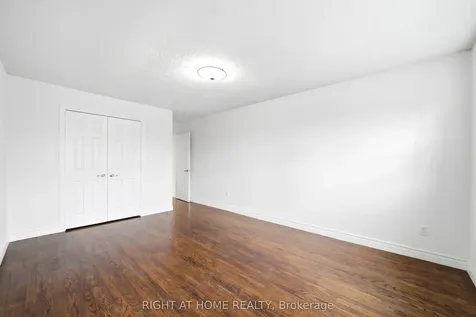 36 Ravenview Drive Whitby ON L1R 1Y2