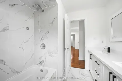 36 Ravenview Drive Whitby ON L1R 1Y2