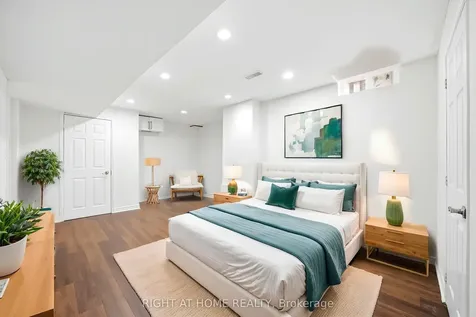36 Ravenview Drive Whitby ON L1R 1Y2