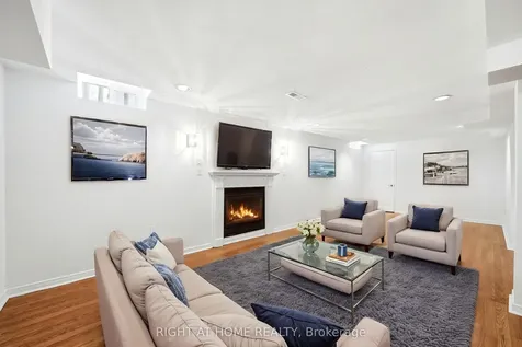 36 Ravenview Drive Whitby ON L1R 1Y2