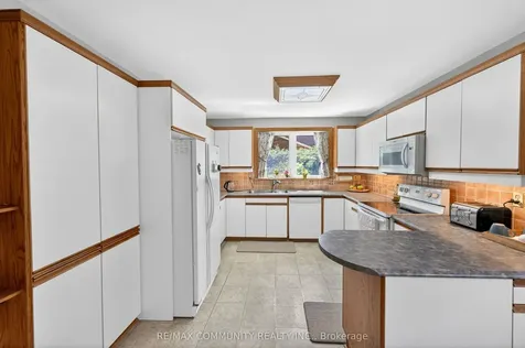 588 Huntingwood Drive Toronto ON M1W 1G8