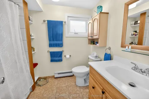 588 Huntingwood Drive Toronto ON M1W 1G8