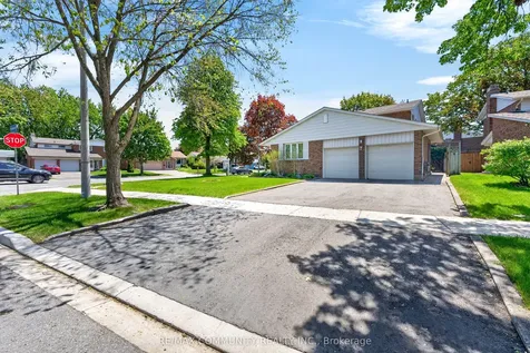 588 Huntingwood Drive Toronto ON M1W 1G8
