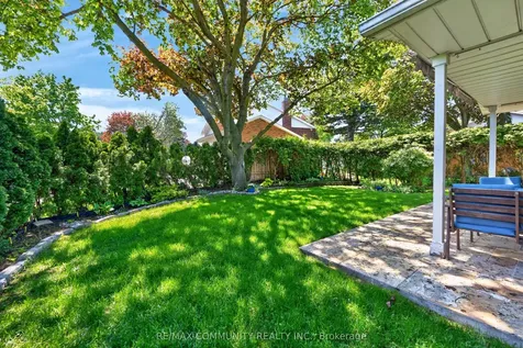 588 Huntingwood Drive Toronto ON M1W 1G8