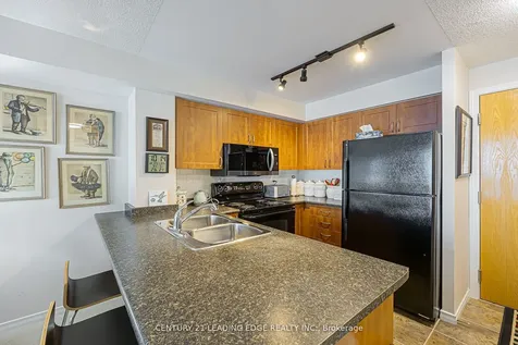 340 Watson Street W Whitby ON L1N 9G1