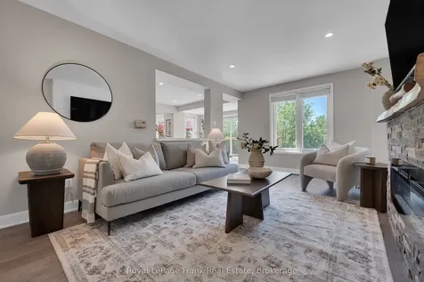 53 Pinedale Crescent Clarington ON L1E 1C7