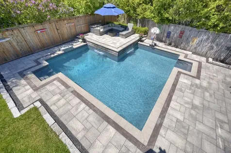 53 Pinedale Crescent Clarington ON L1E 1C7