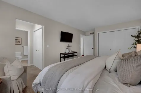53 Pinedale Crescent Clarington ON L1E 1C7
