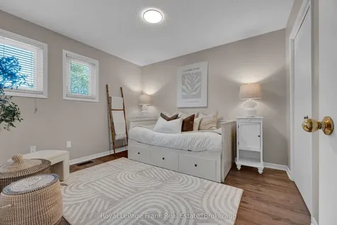 53 Pinedale Crescent Clarington ON L1E 1C7