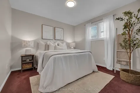 53 Pinedale Crescent Clarington ON L1E 1C7