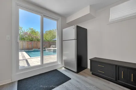 53 Pinedale Crescent Clarington ON L1E 1C7
