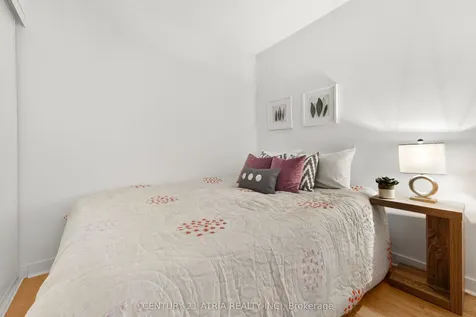 38 Lee Centre Drive Toronto ON M1H 3J7