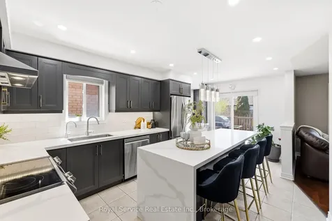 101 Rich Crescent Whitby ON L1P 1V6