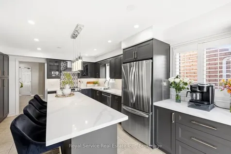 101 Rich Crescent Whitby ON L1P 1V6
