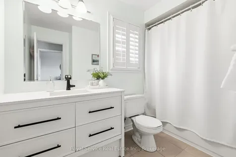101 Rich Crescent Whitby ON L1P 1V6