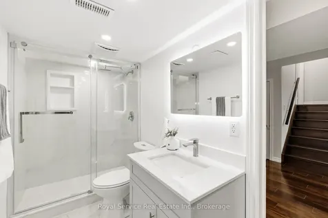 101 Rich Crescent Whitby ON L1P 1V6