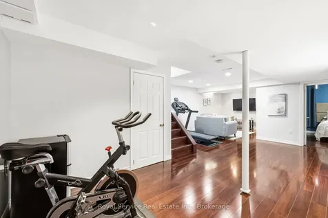 101 Rich Crescent Whitby ON L1P 1V6