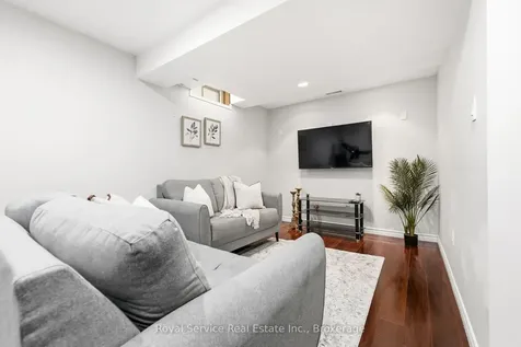 101 Rich Crescent Whitby ON L1P 1V6